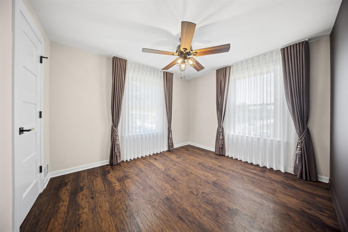 1798 Howard Avenue Property Photo 9