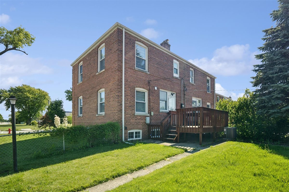 1798 Howard Avenue Property Photo 15