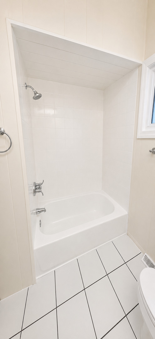 4718 Church Street D Property Photo 15