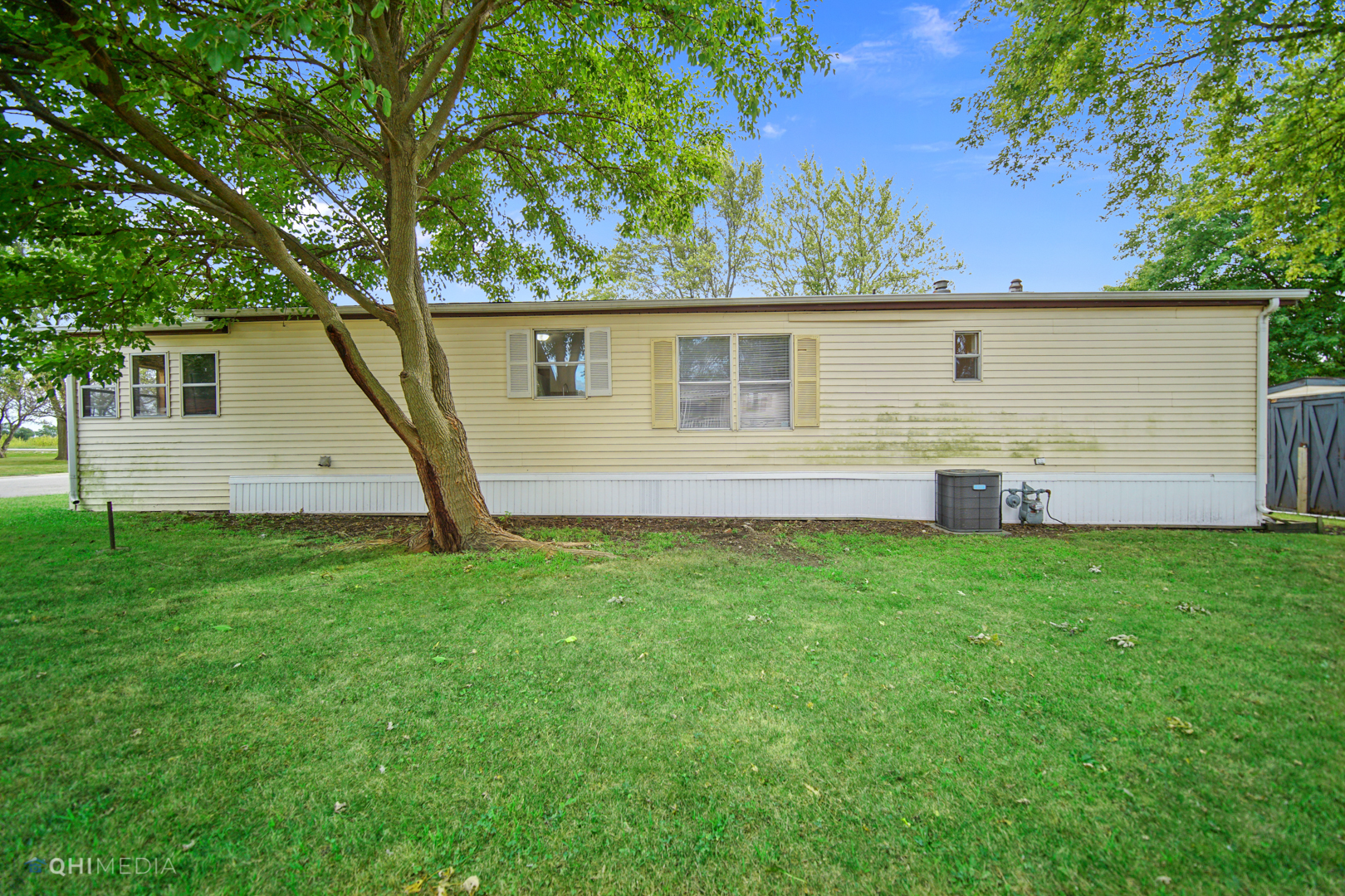 2 Berry Lane Property Photo 5