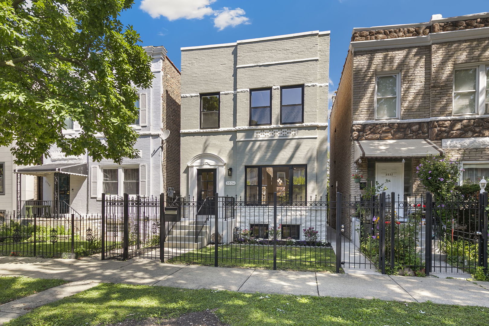 3534 W Le Moyne Street Property Photo 2