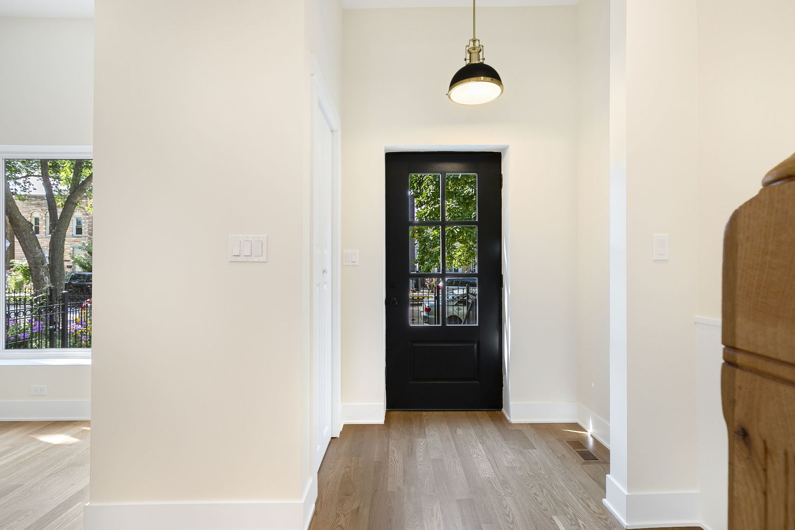 3534 W Le Moyne Street Property Photo 3