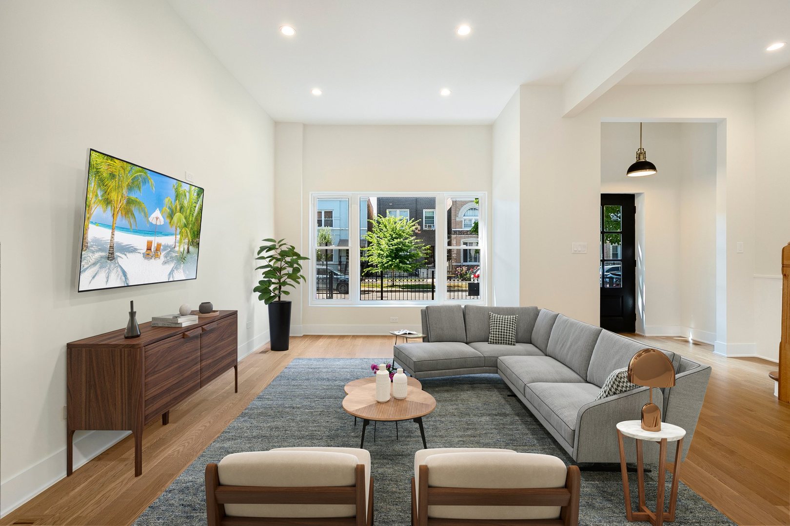 3534 W Le Moyne Street Property Photo 4