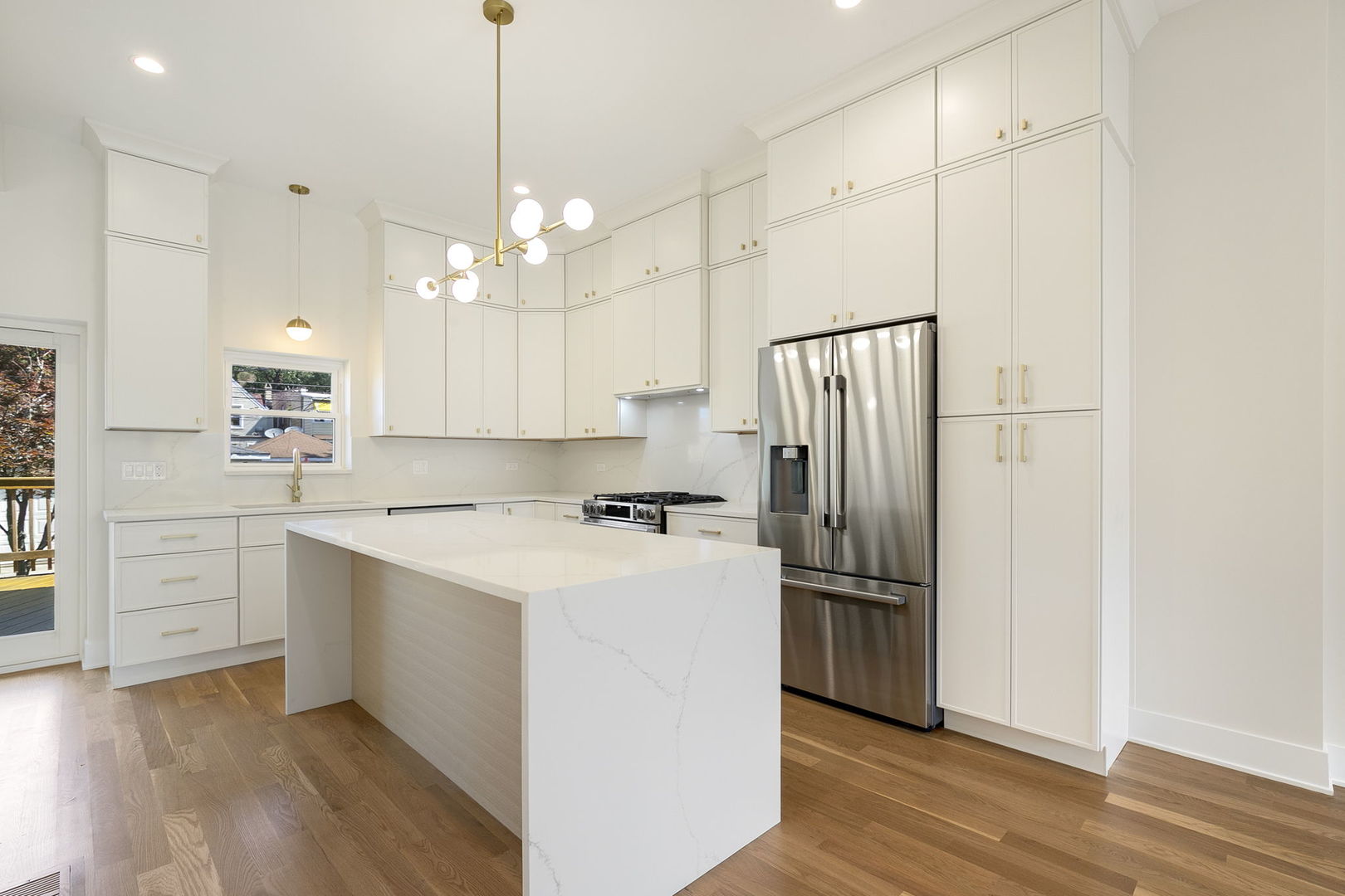 3534 W Le Moyne Street Property Photo 10