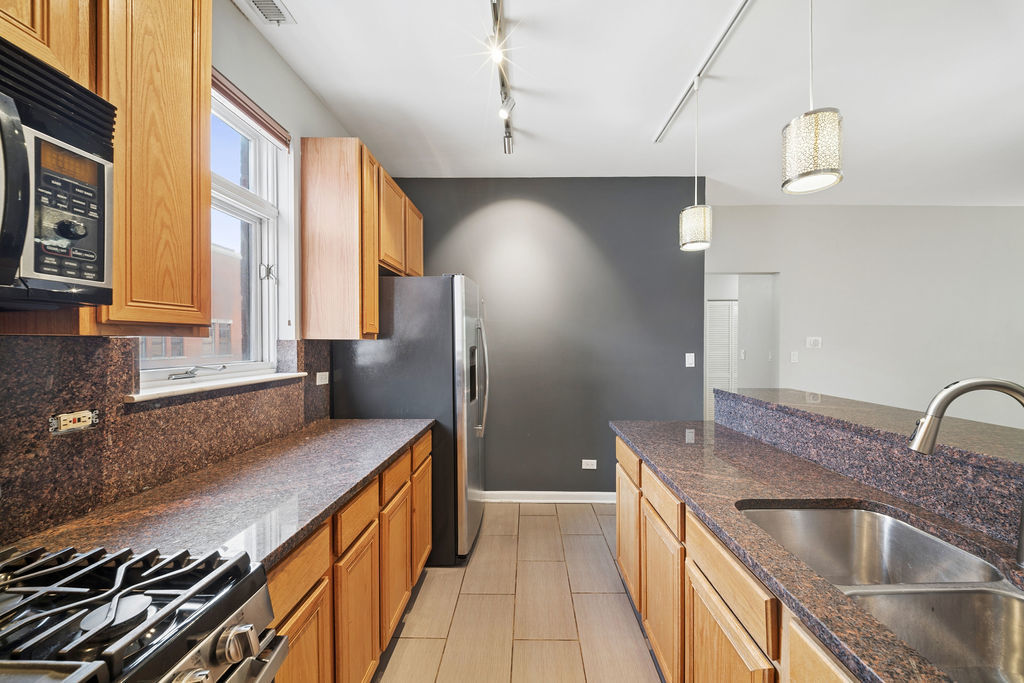 1500 S Halsted Street 2a Property Photo 14