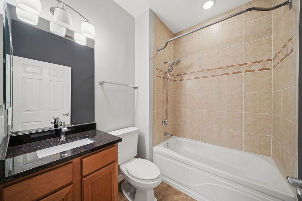 1500 S Halsted Street 2a Property Photo 21