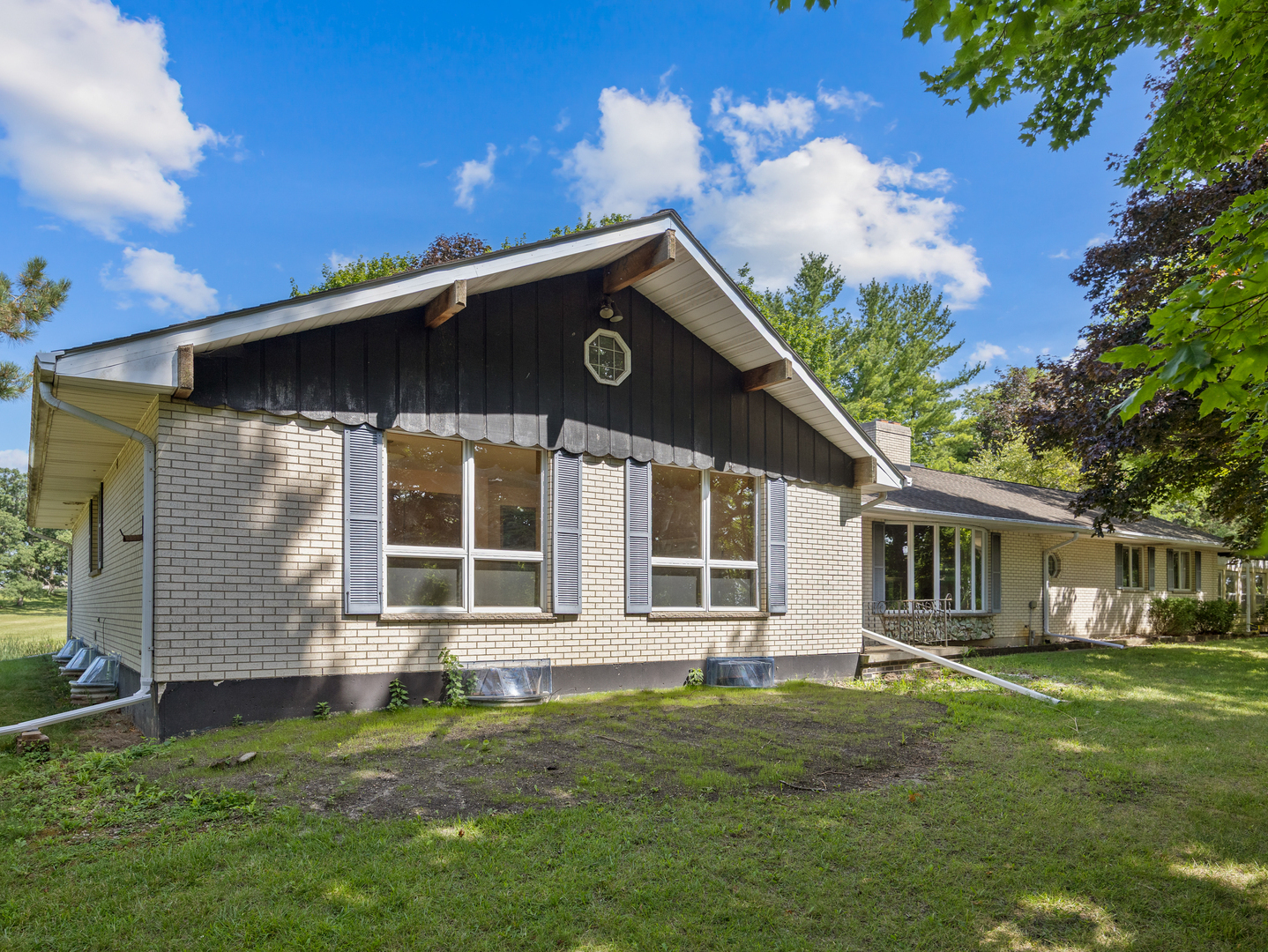 707 S Olbrich Road Property Photo 1