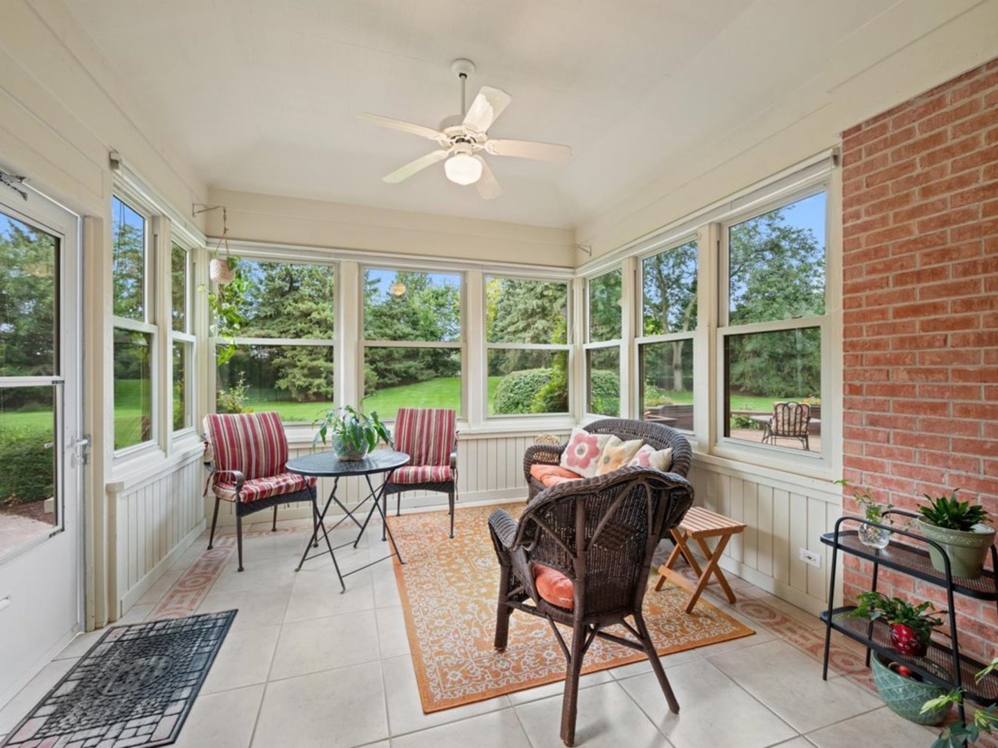 7n286 Whispering Trail Property Photo 9
