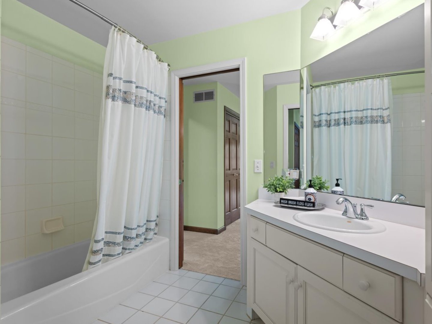 7n286 Whispering Trail Property Photo 22