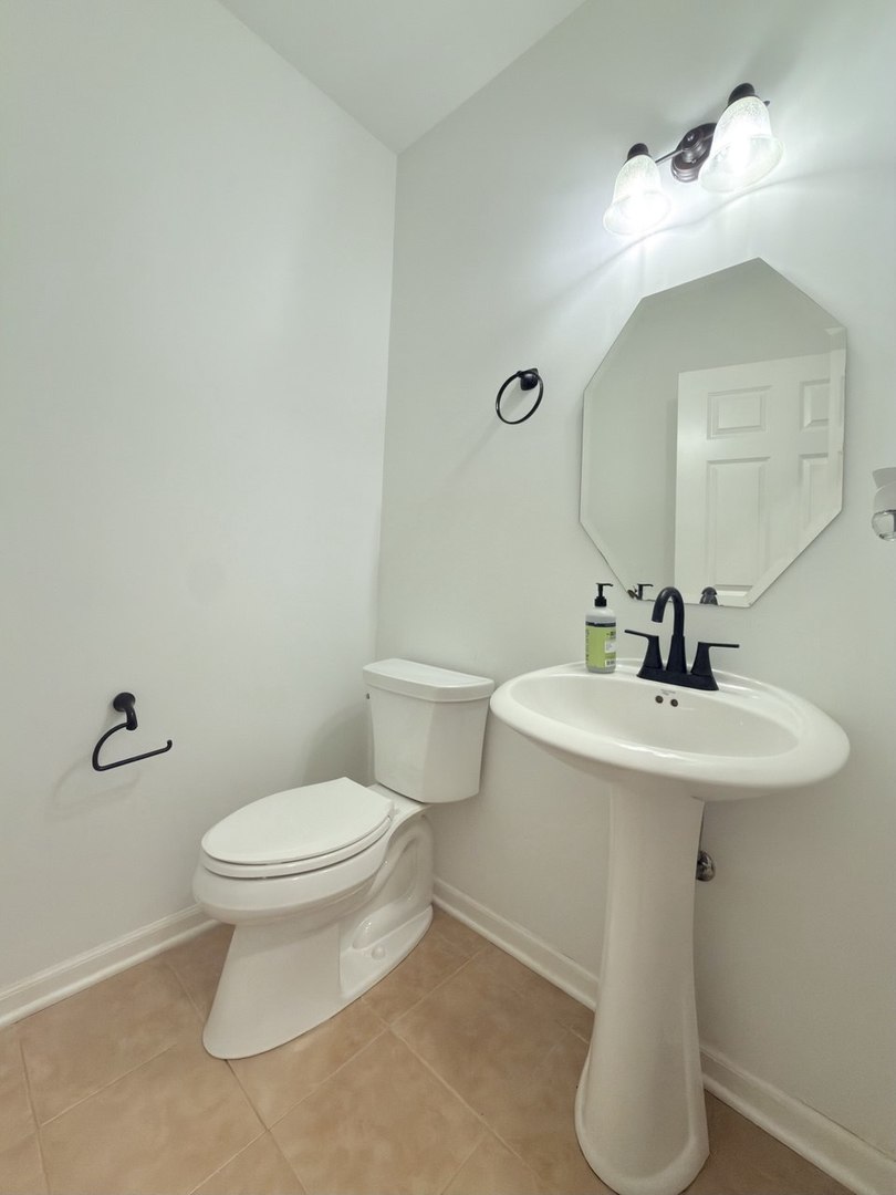 2715 Blakely Lane Property Photo 10