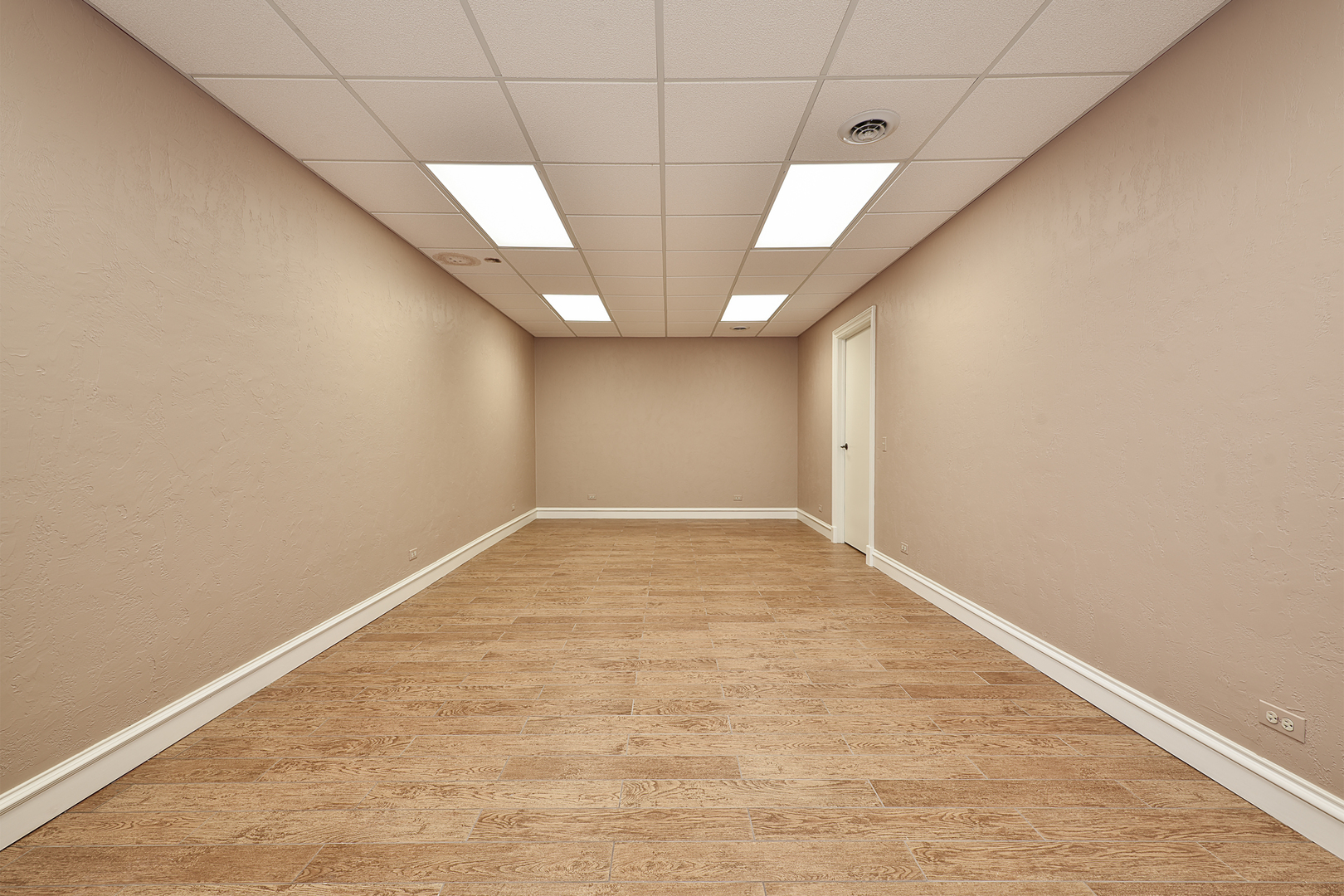 1661 Balmoral Lane Property Photo 44