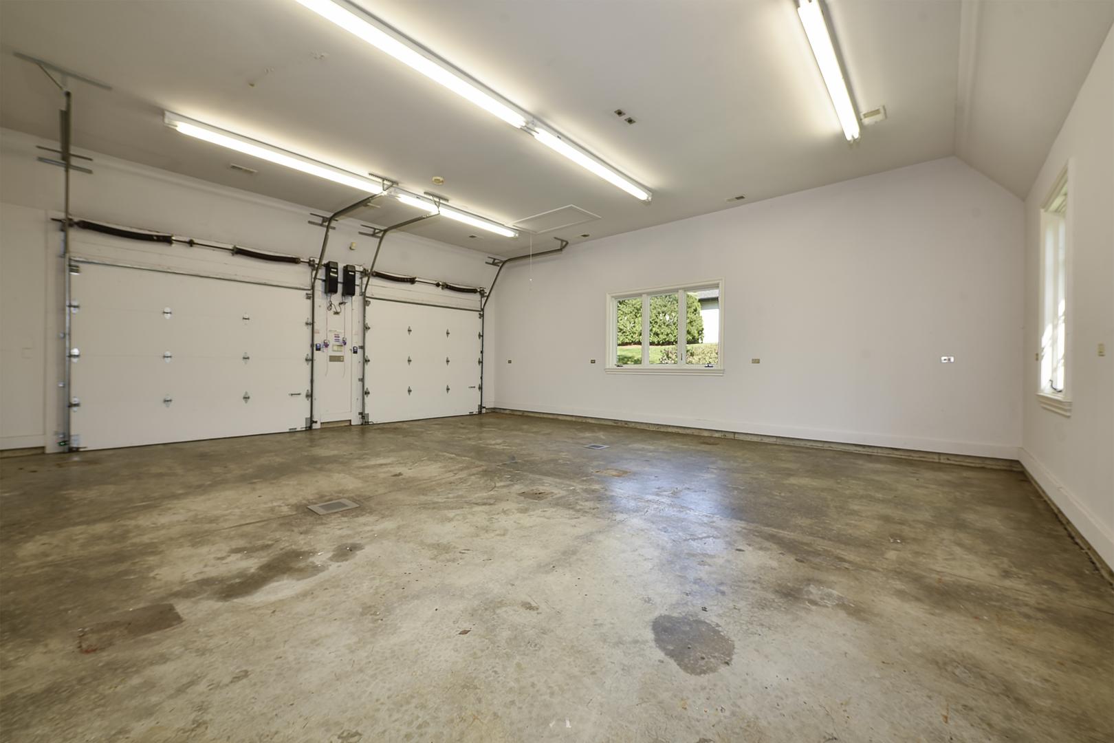 1661 Balmoral Lane Property Photo 48