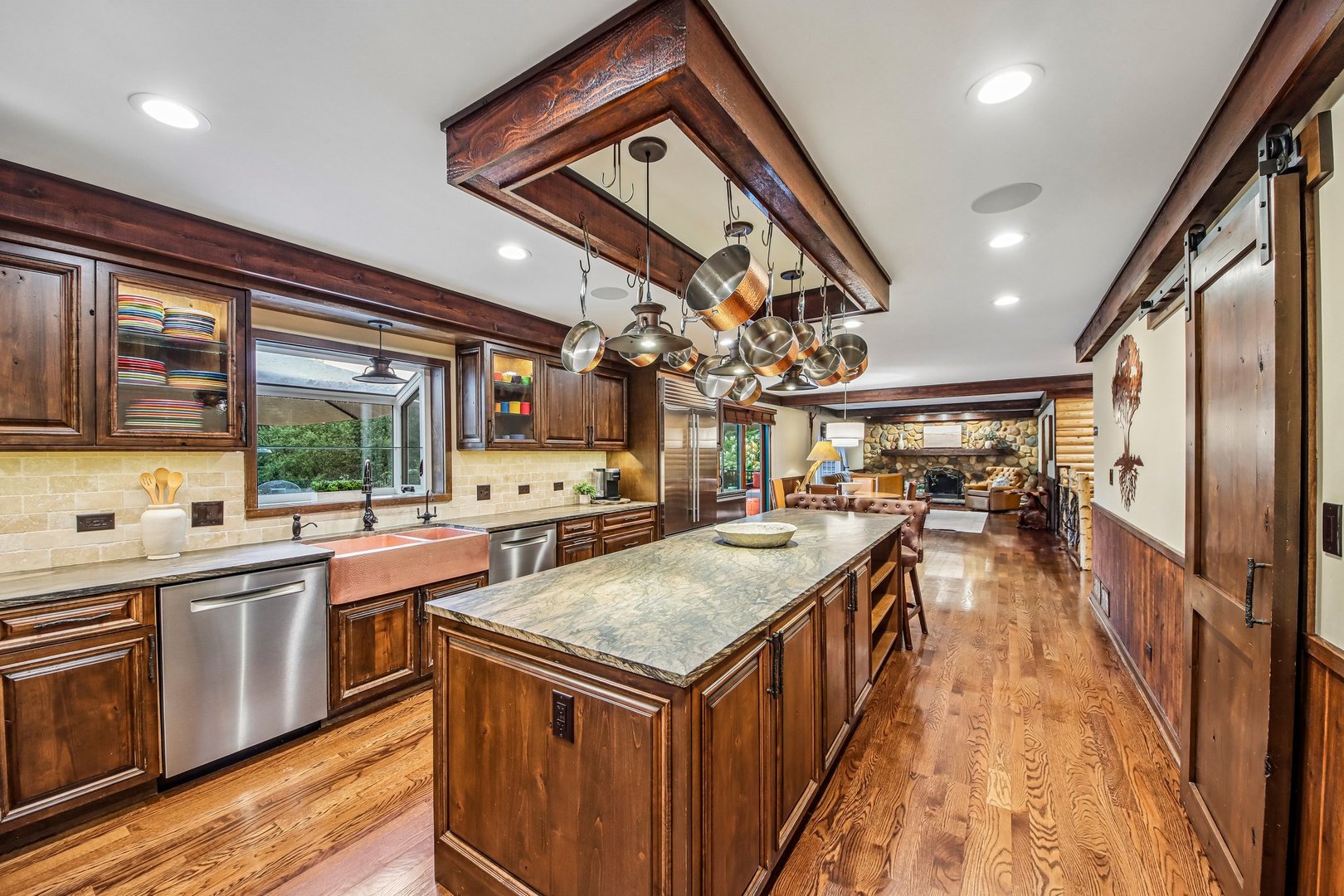 10 Elm Street Property Photo 14