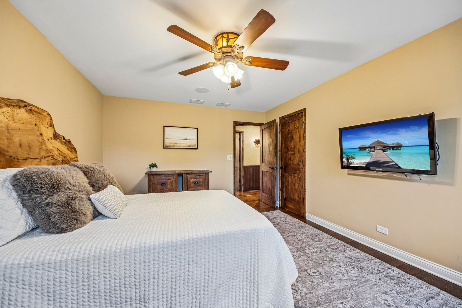 10 Elm Street Property Photo 44