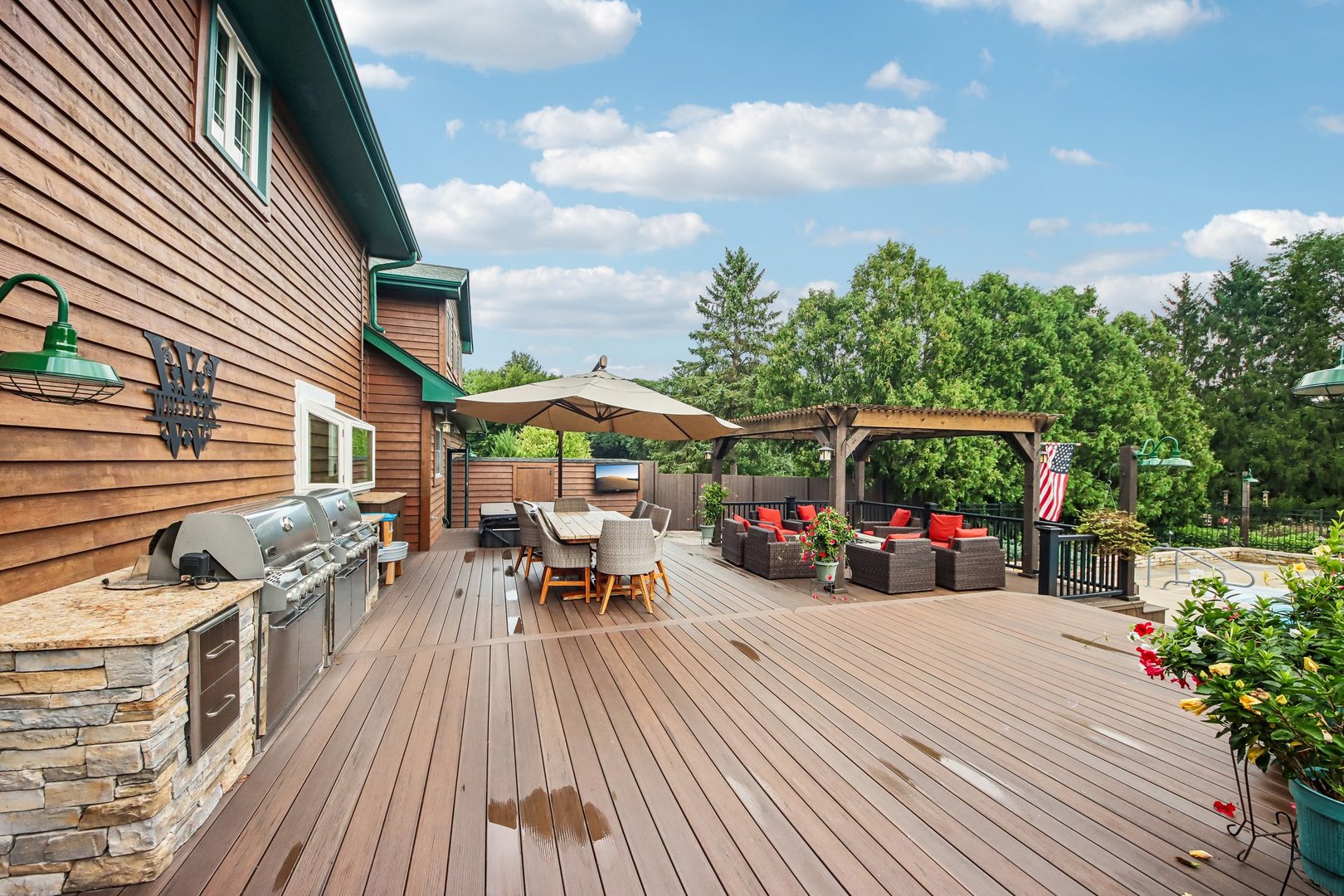 10 Elm Street Property Photo 70