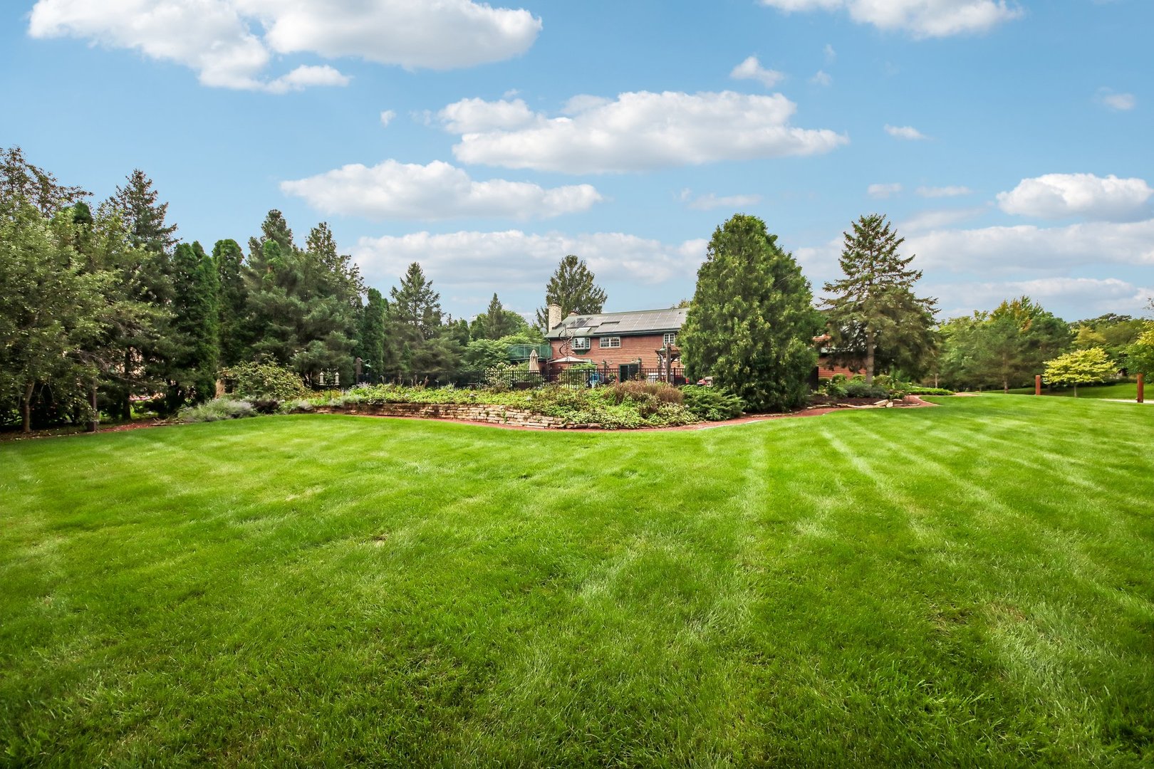 10 Elm Street Property Photo 78
