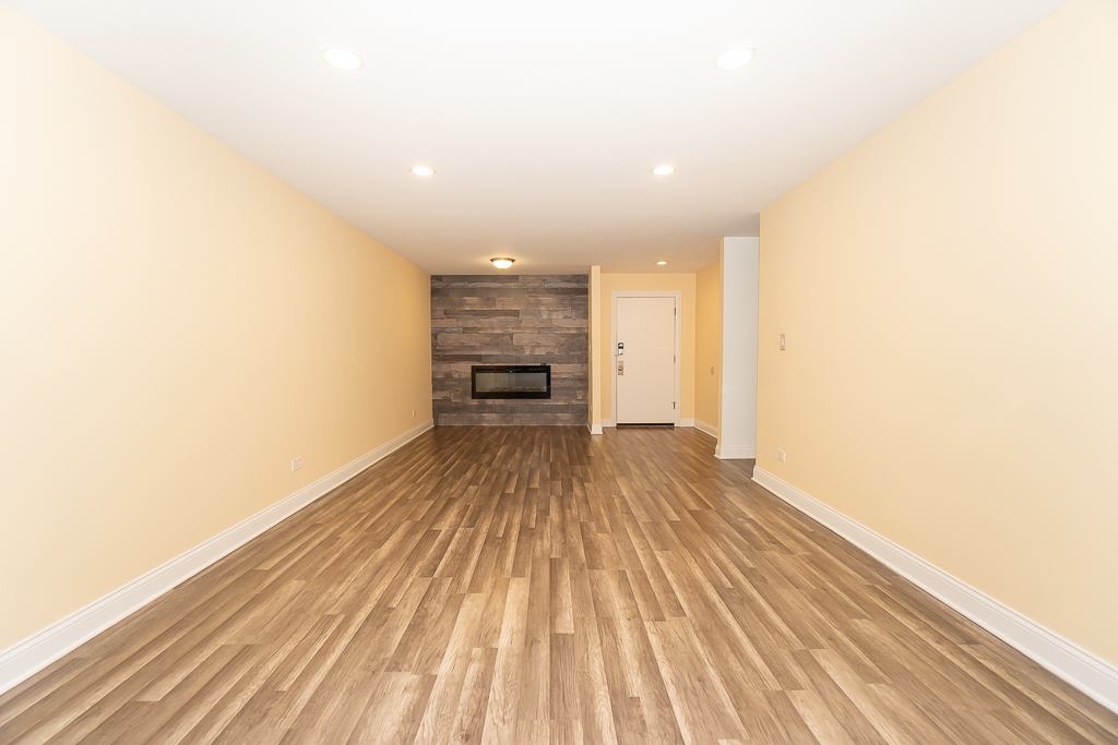 250 Old Oak Drive 172 Property Photo 5