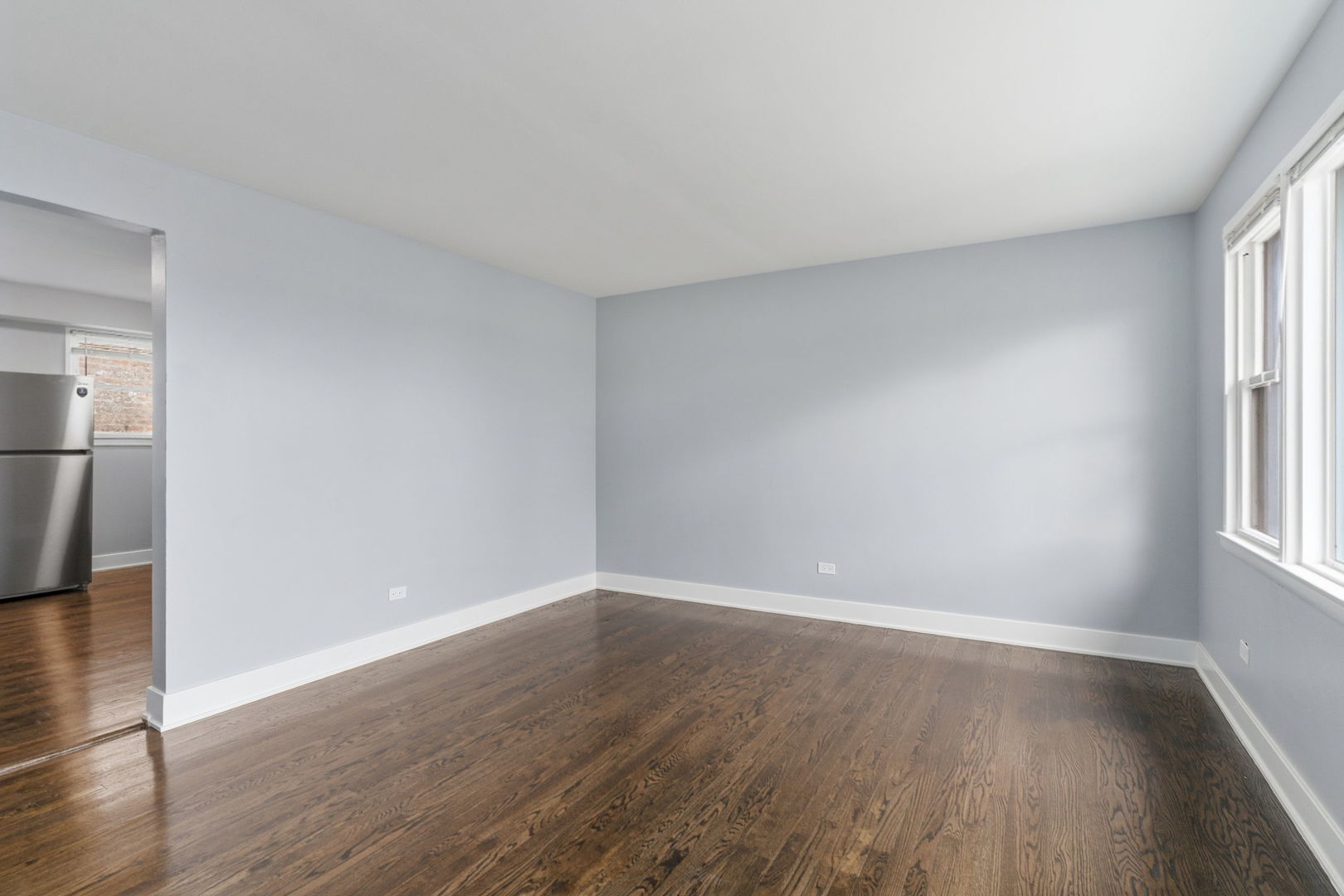 7900 S Merrill Avenue 2e Property Photo 3