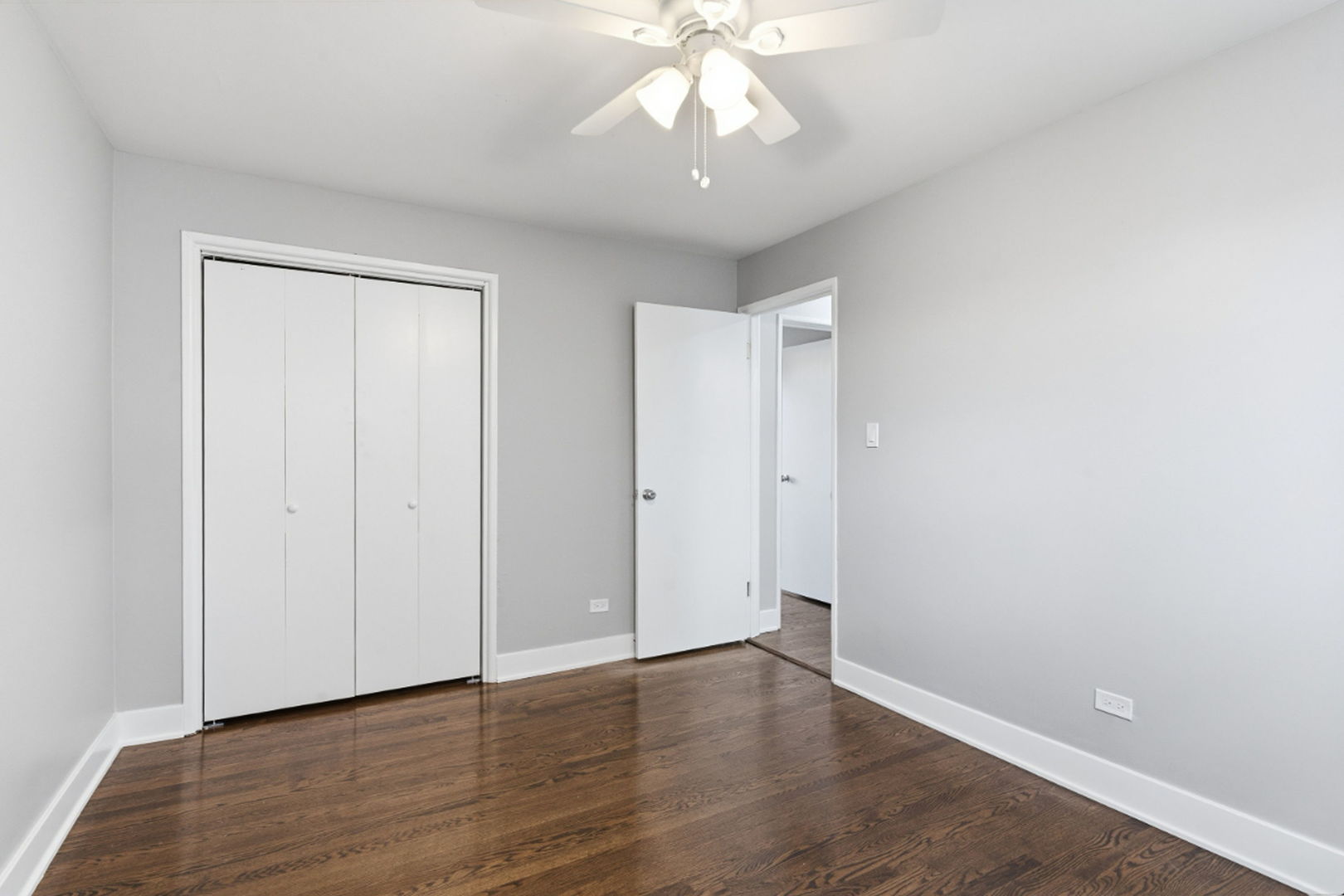 7900 S Merrill Avenue 2e Property Photo 13