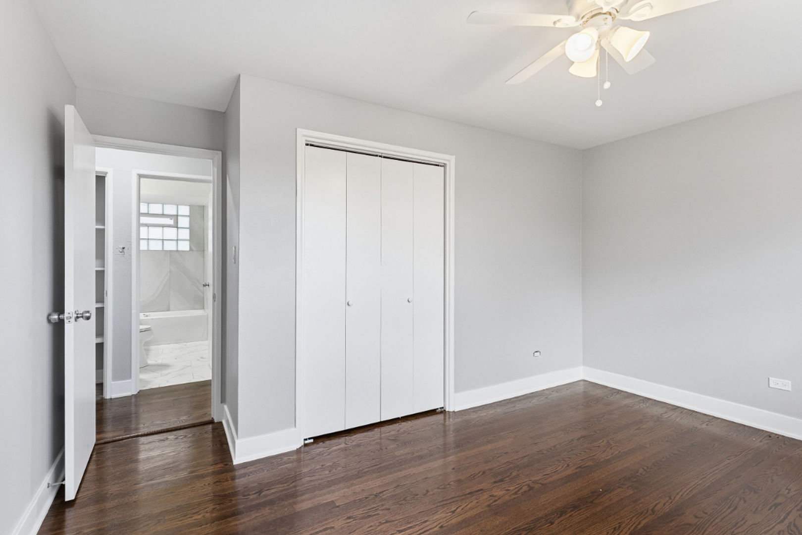 7900 S Merrill Avenue 2e Property Photo 15