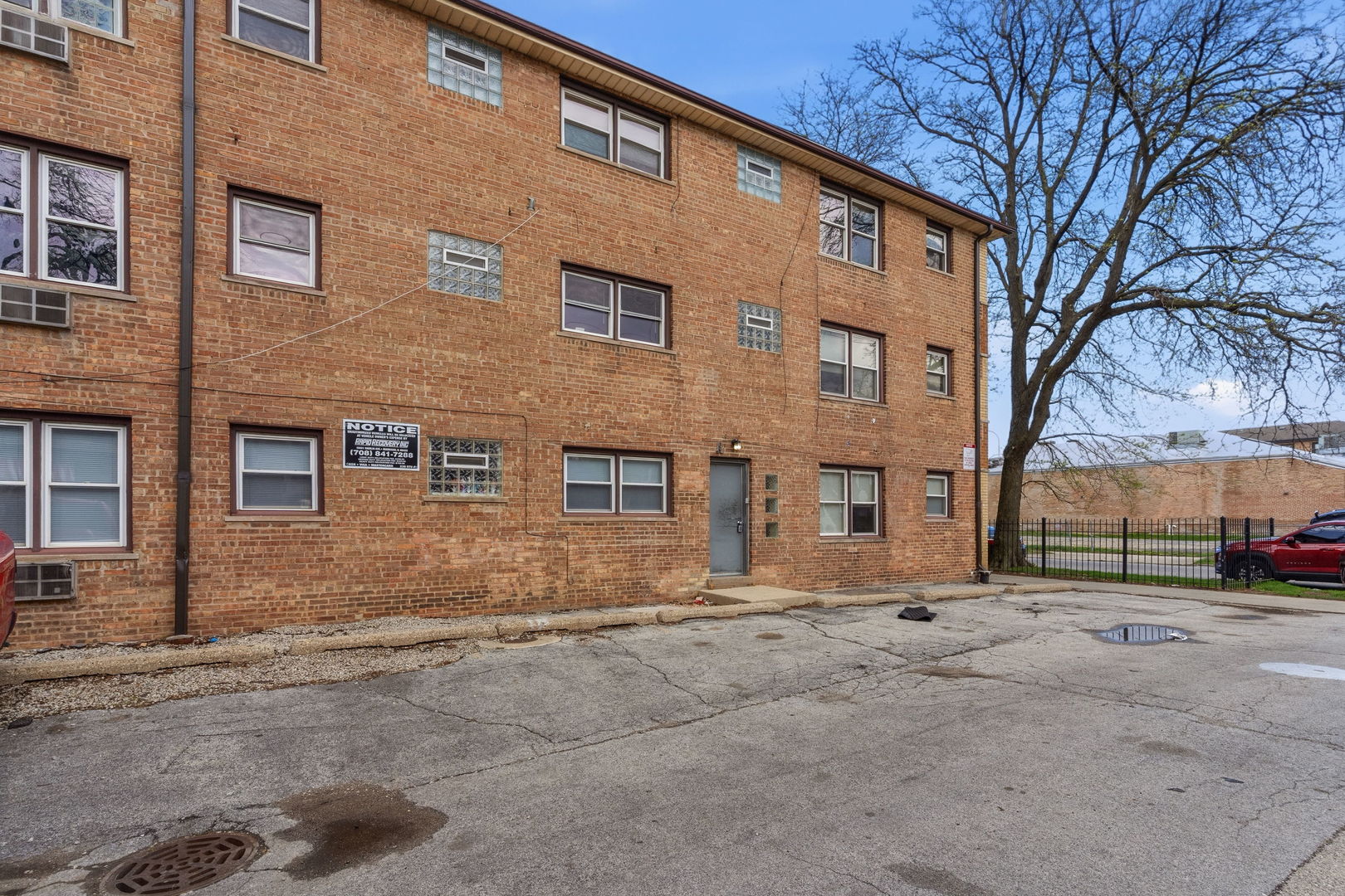 7900 S Merrill Avenue 2e Property Photo 17