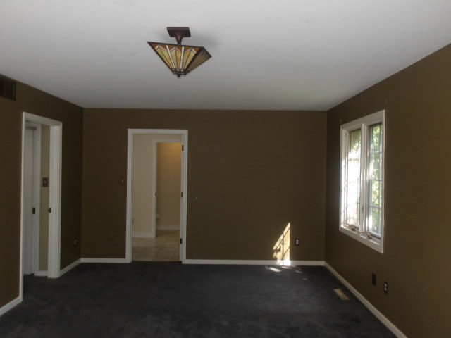 304 Greenway Lane Property Photo 9