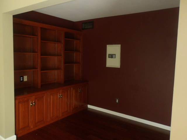 304 Greenway Lane Property Photo 14