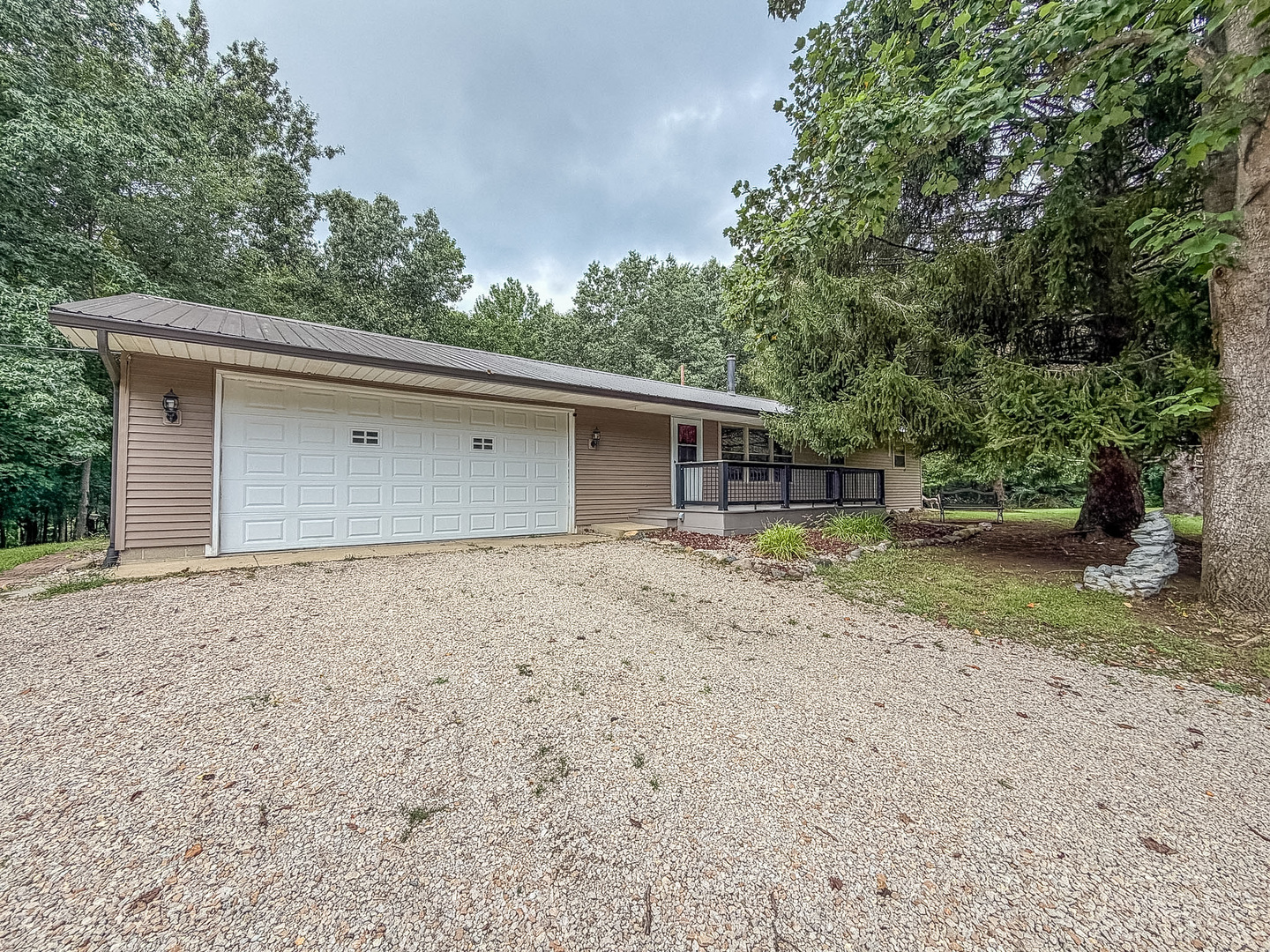 14373 N County Road 2200e Property Photo 2