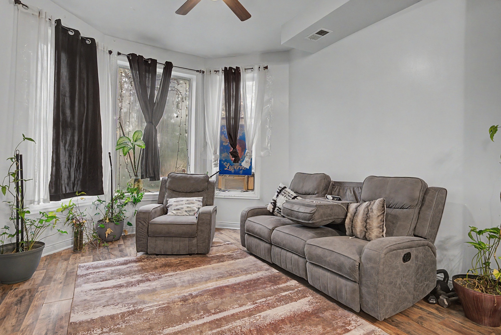 5406 S May Street Property Photo 18