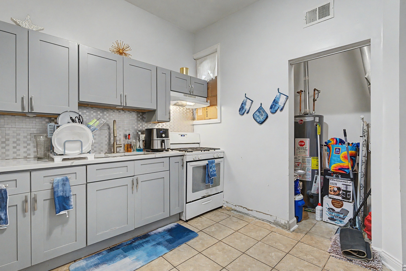 5406 S May Street Property Photo 21
