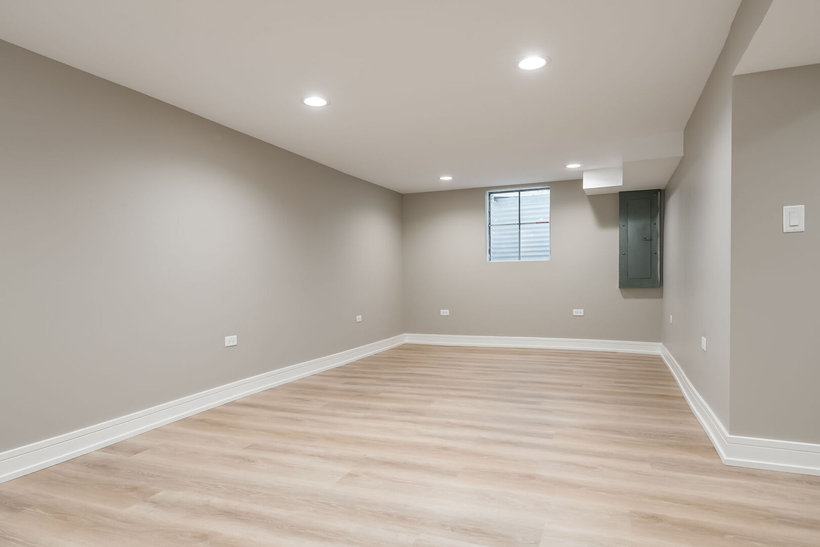 305 E Armitage Avenue Property Photo 19