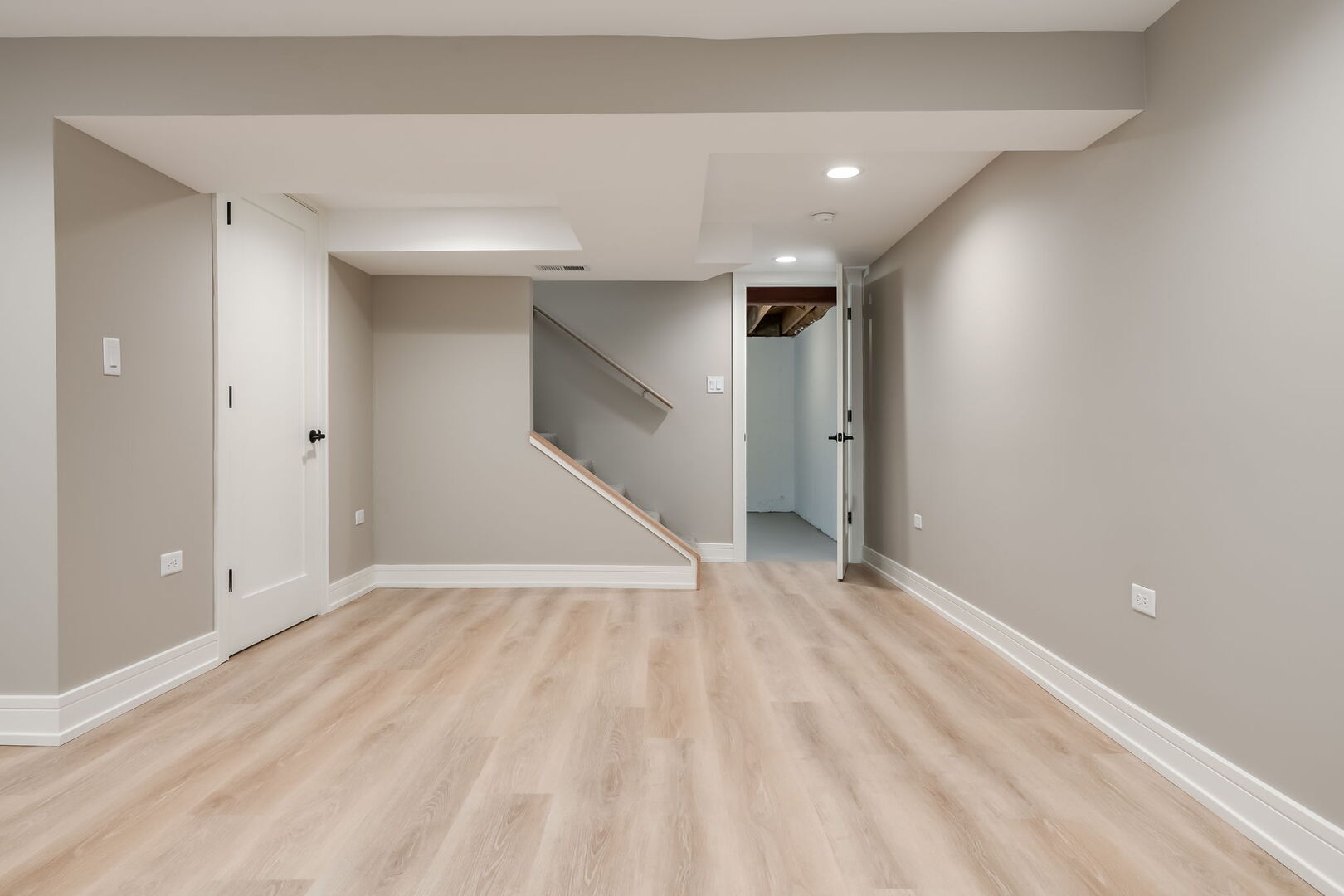 305 E Armitage Avenue Property Photo 20
