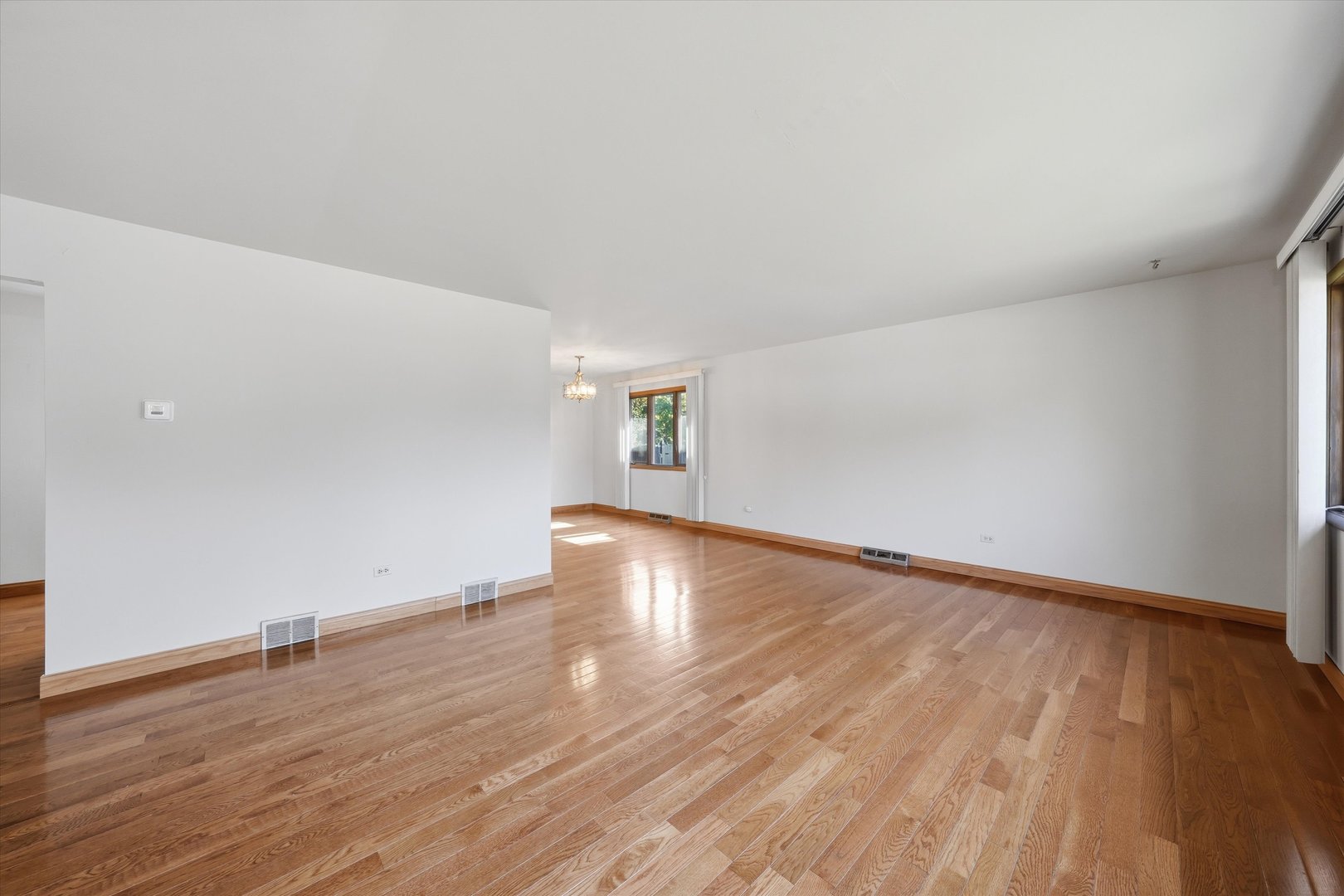 4050 Violet Lane Property Photo 6