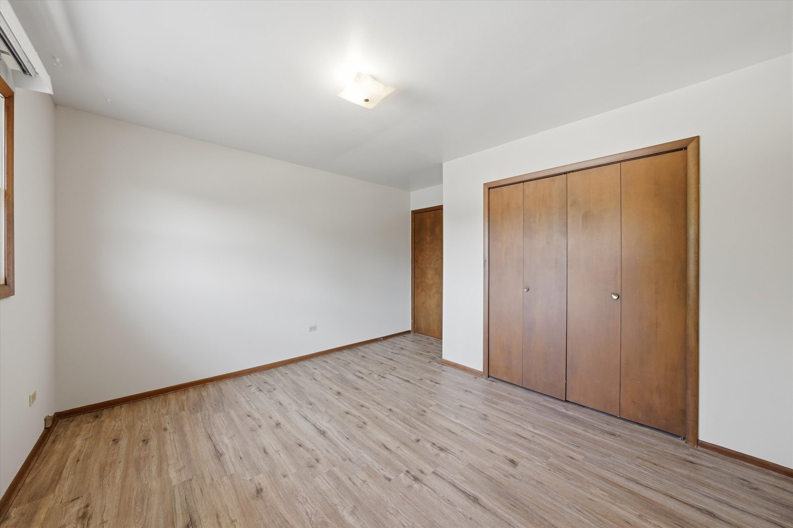 4050 Violet Lane Property Photo 14