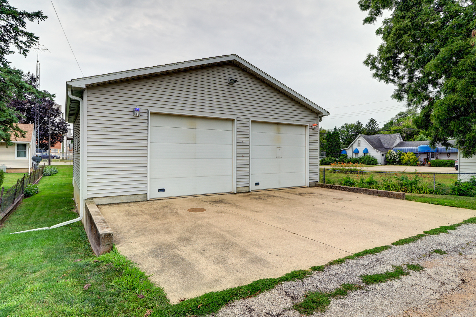 1019 Palmyra Street Property Photo 4