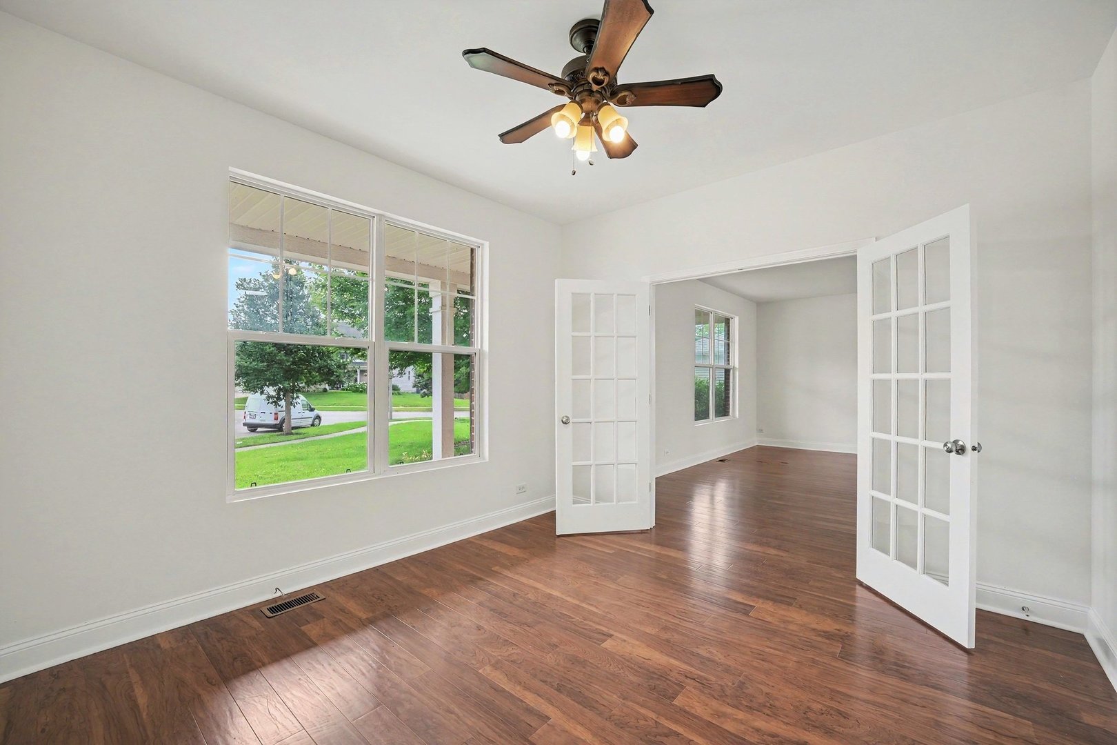 26613 Silverleaf Drive Property Photo 3