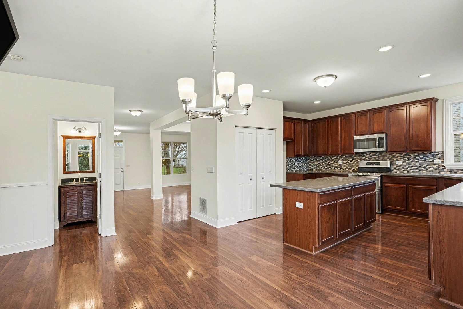 26613 Silverleaf Drive Property Photo 9