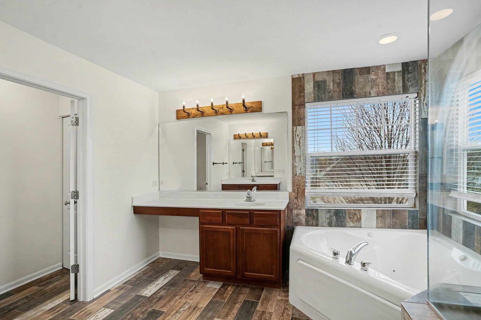 26613 Silverleaf Drive Property Photo 15