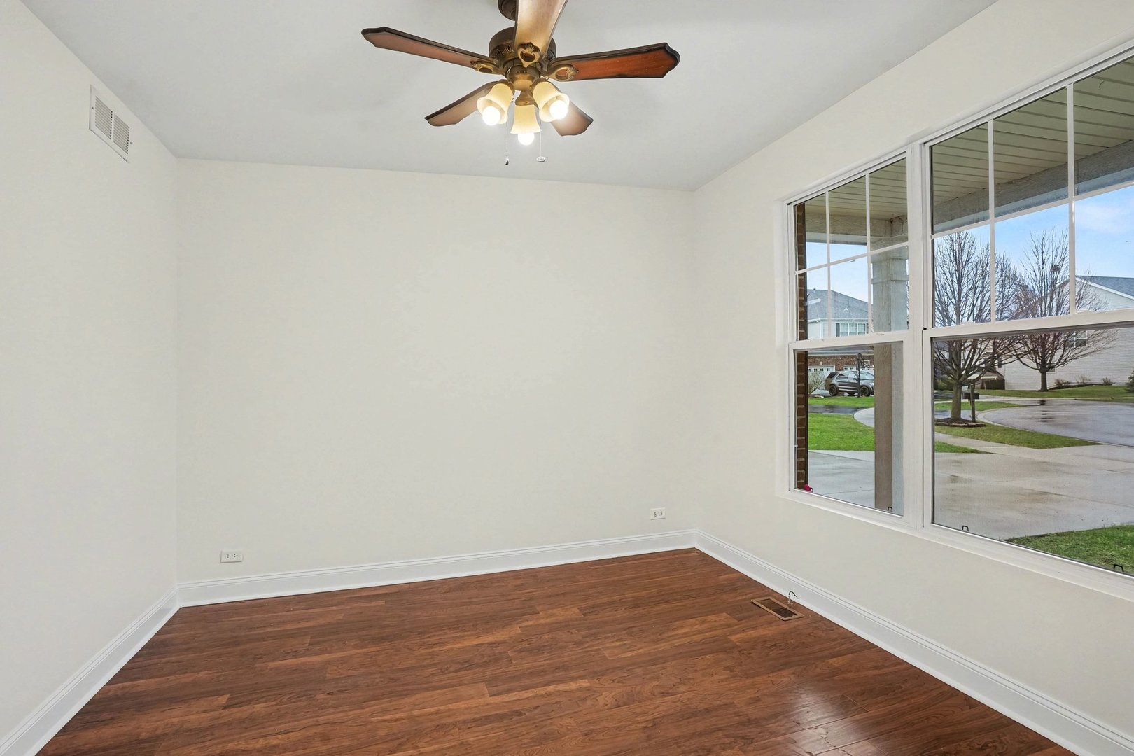 26613 Silverleaf Drive Property Photo 16