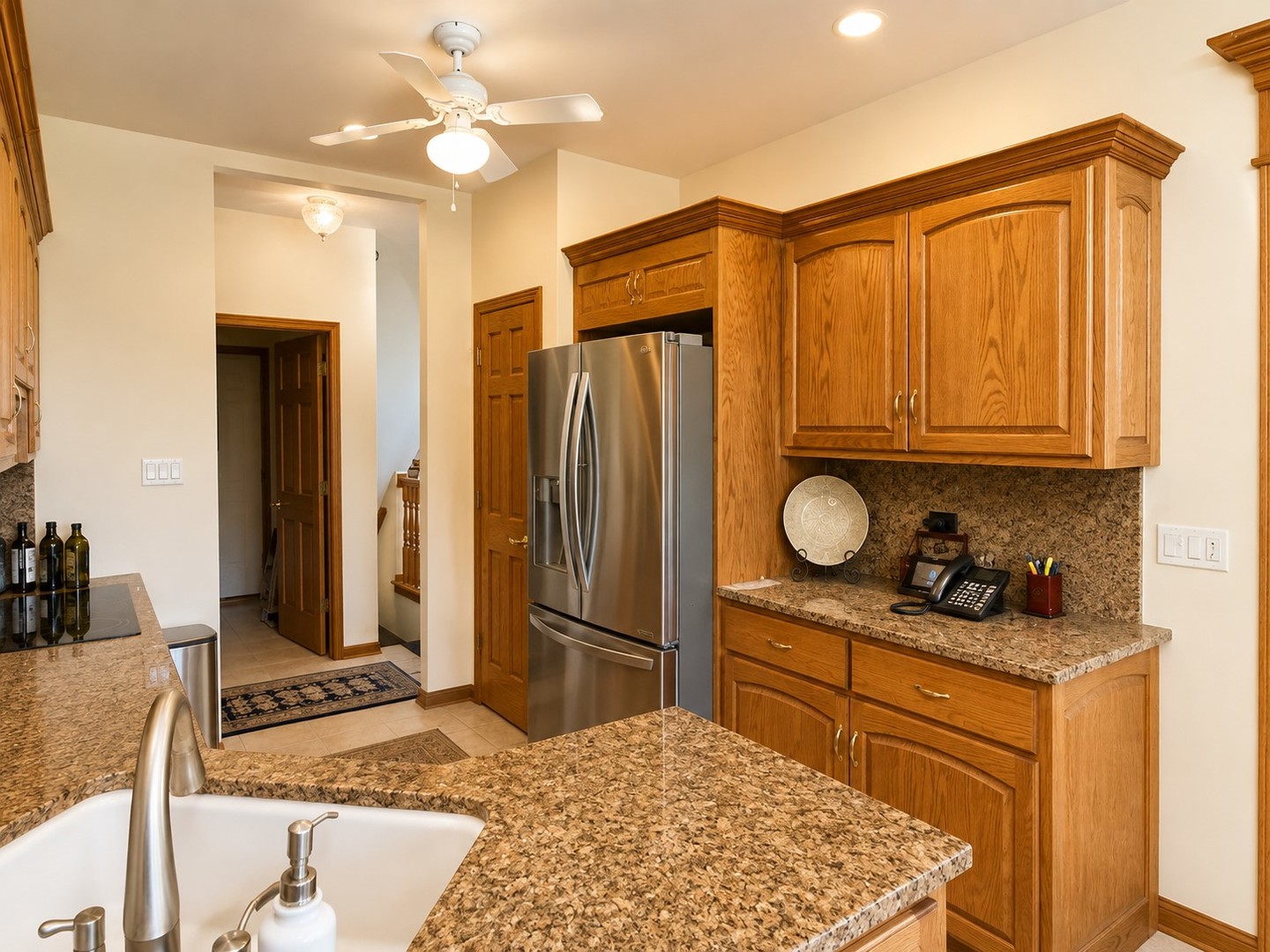 842 Turnberry Lane Property Photo 14