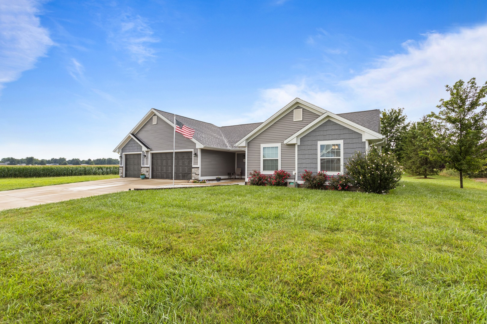 307 Horseshoe Drive Property Photo 2