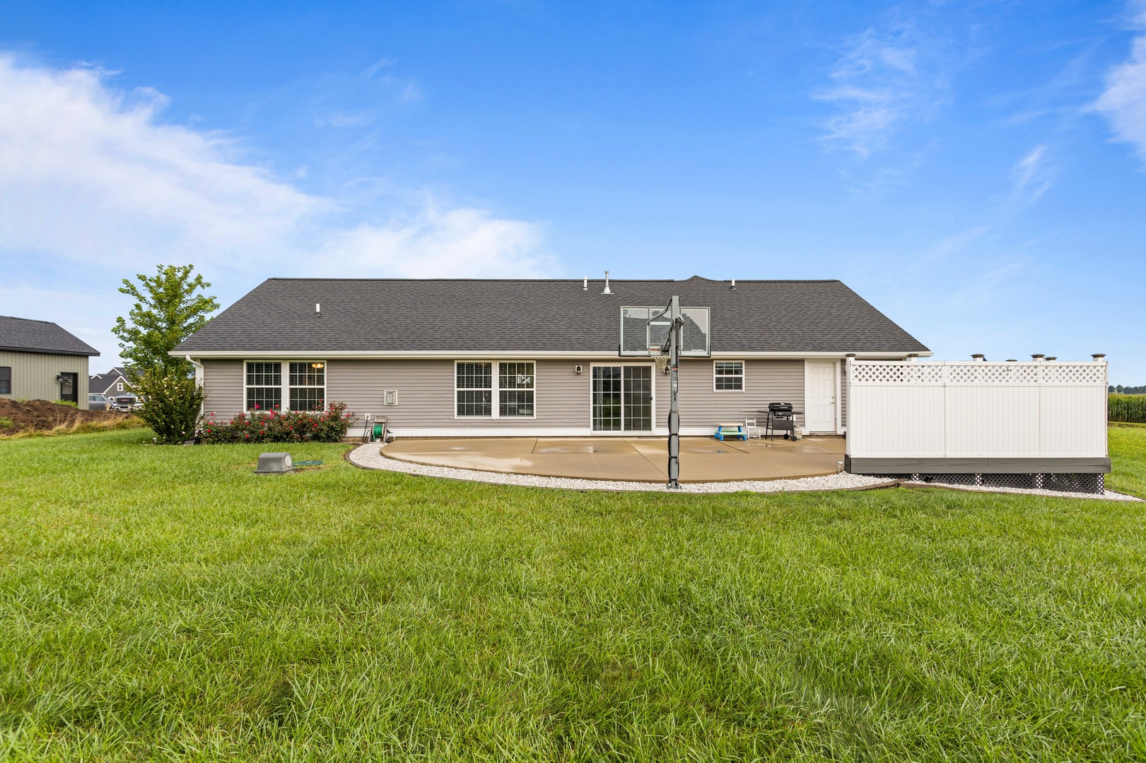307 Horseshoe Drive Property Photo 4