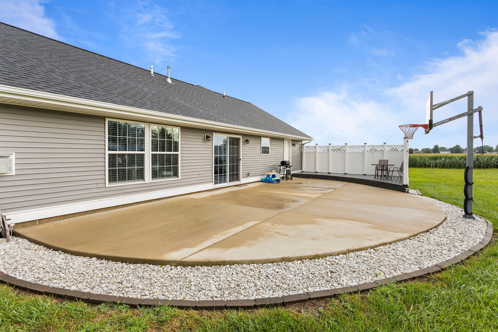 307 Horseshoe Drive Property Photo 6