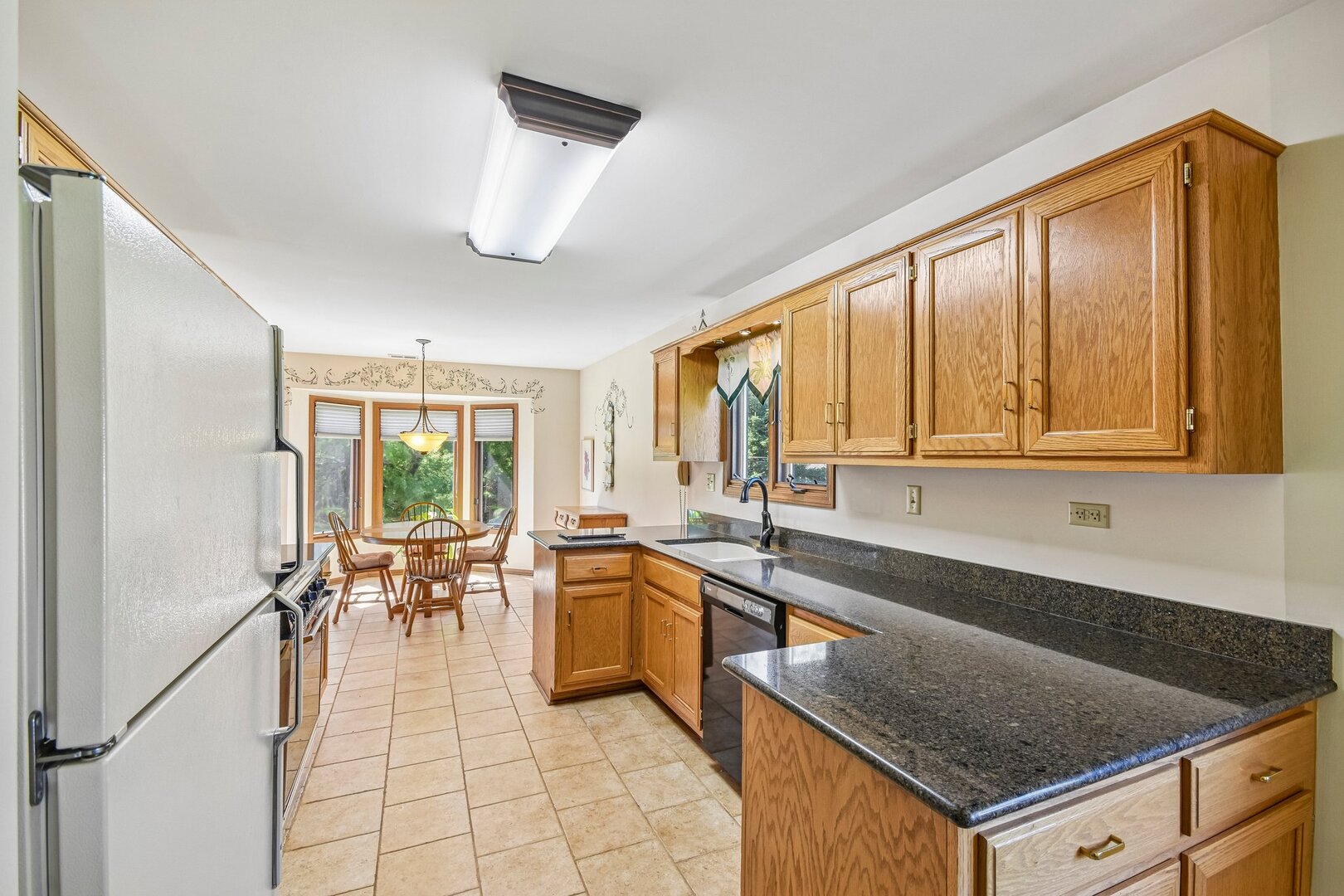 2545 Harbor Drive Property Photo 14