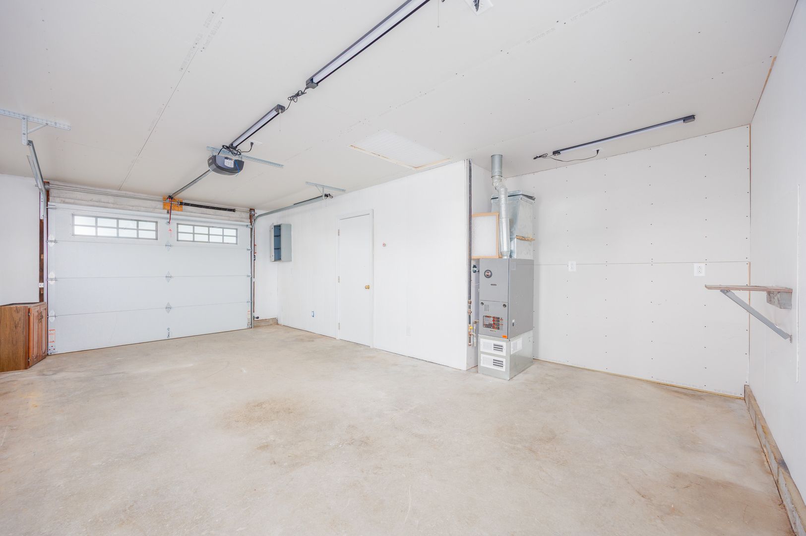122 E Lincoln Property Photo 33