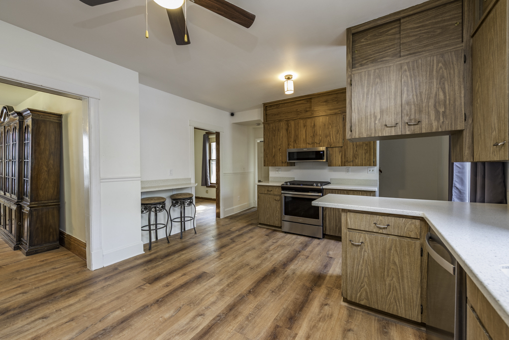 3002 Enoch Avenue Property Photo 4