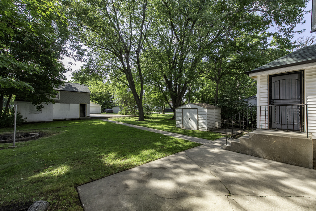 3002 Enoch Avenue Property Photo 42