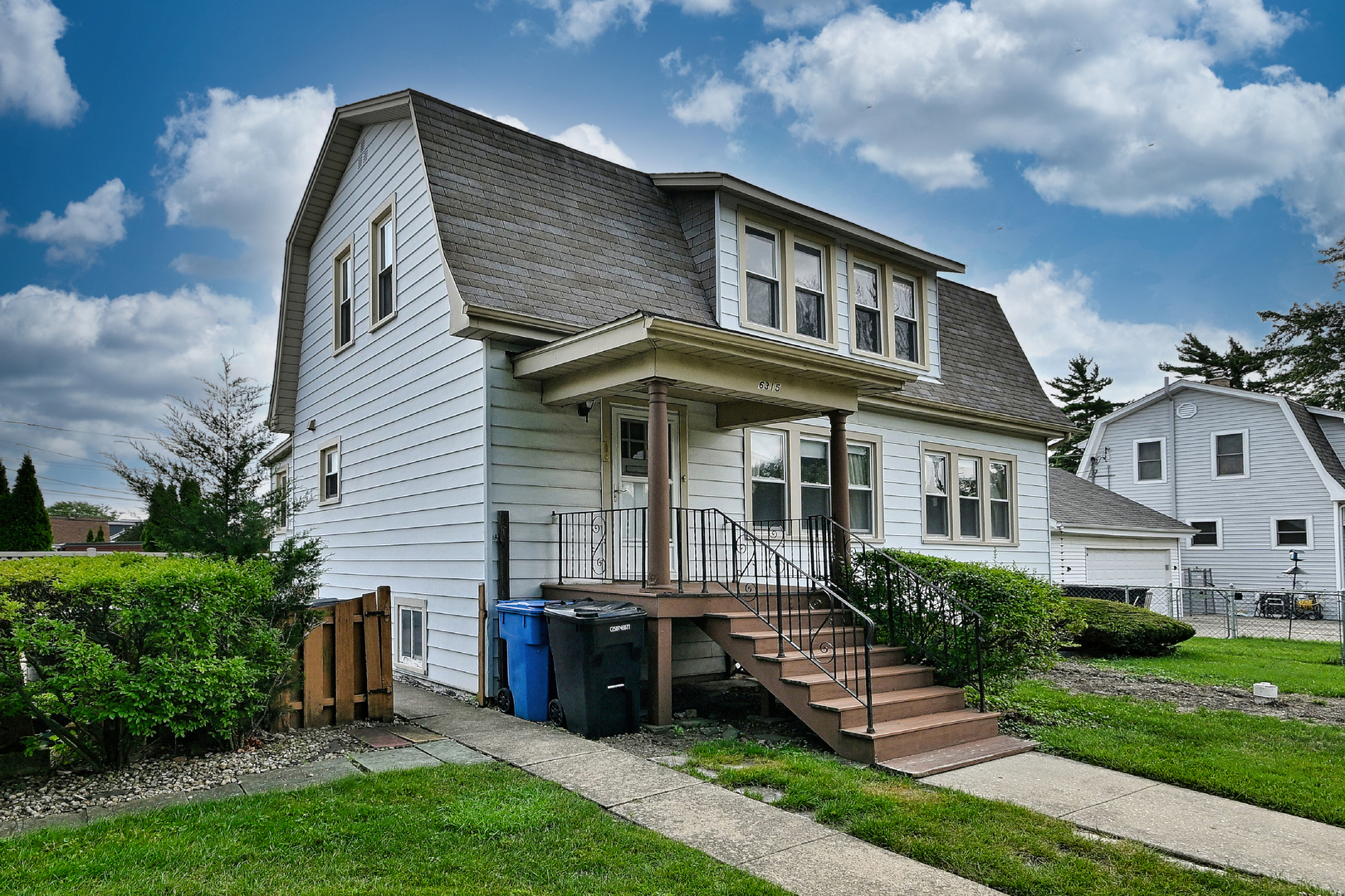 6315 N Sayre Avenue Property Photo 3