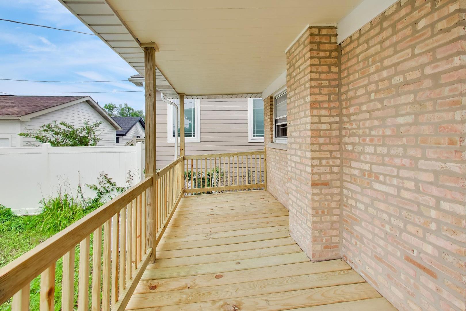 7528 W Winnemac Avenue Property Photo 25