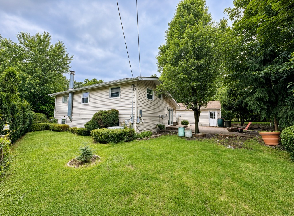 1008 Adams Court Property Photo 25